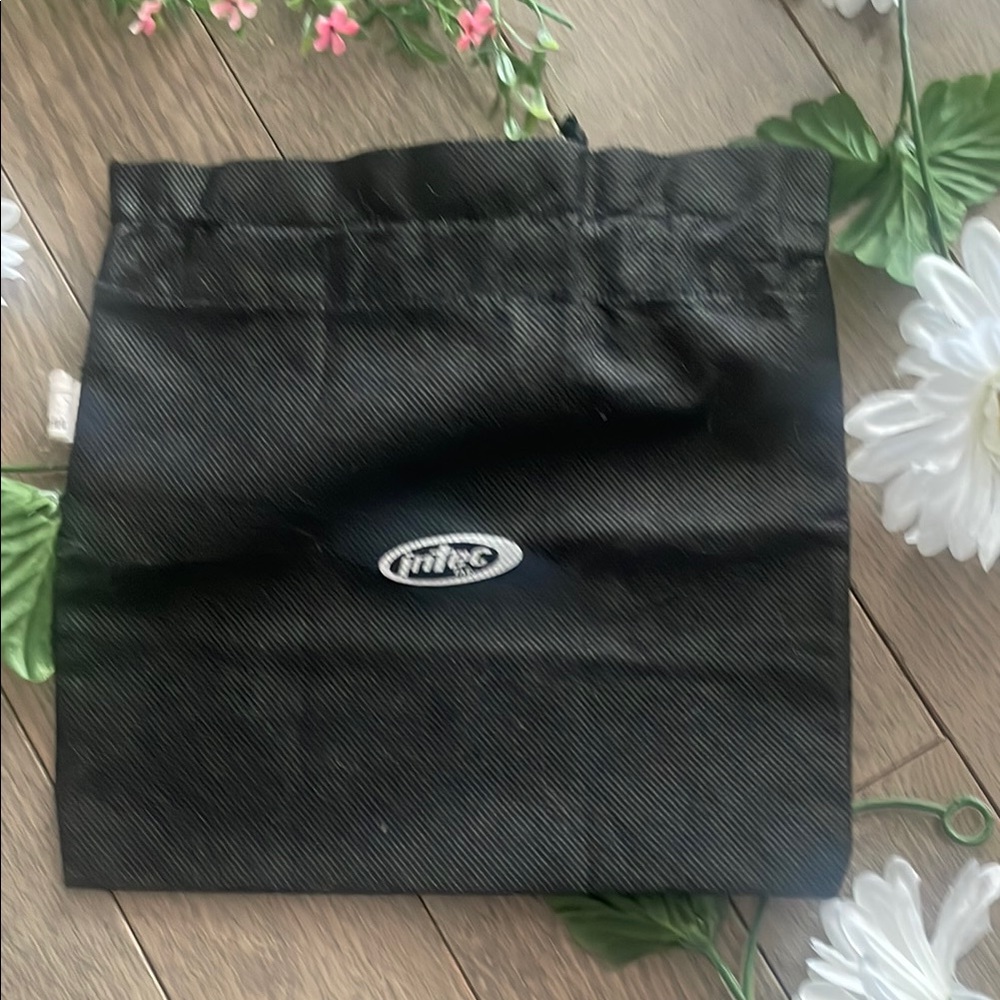 Drawstring Cloth Dust Bag - Picture 4 of 6
